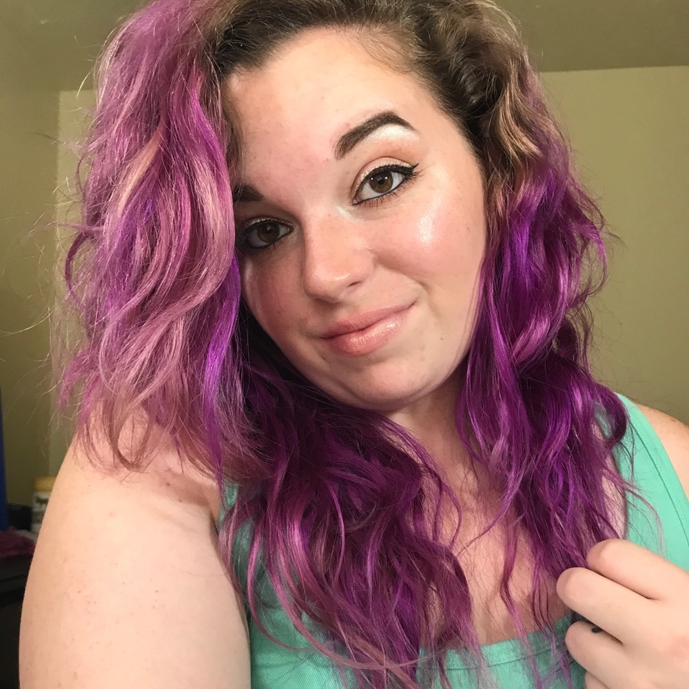 Meet your Posher, Cassi